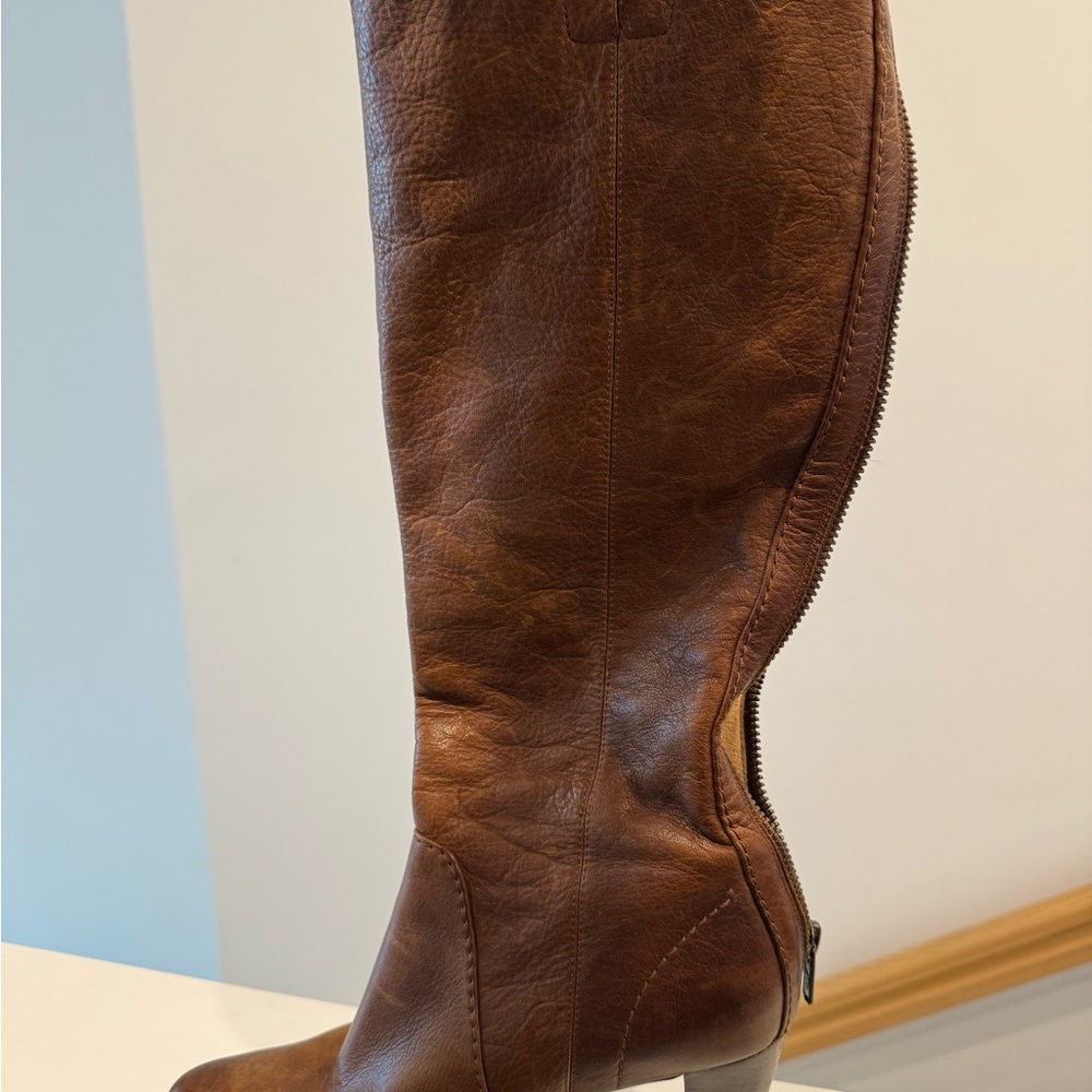 Rare Frye Marissa Slouch Heel Knee-High Medallion Boots | Cognac Leather | 6.5 - Picture 6 of 10